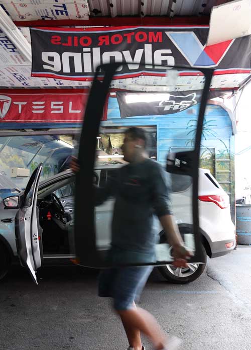 Top 5 Reasons to Get Your Windshield Replaced in Las Vegas Today